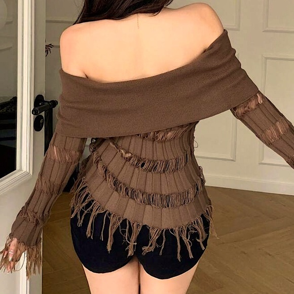 Gorgeous Off Shoulder Sweater - Picture 6 of 16